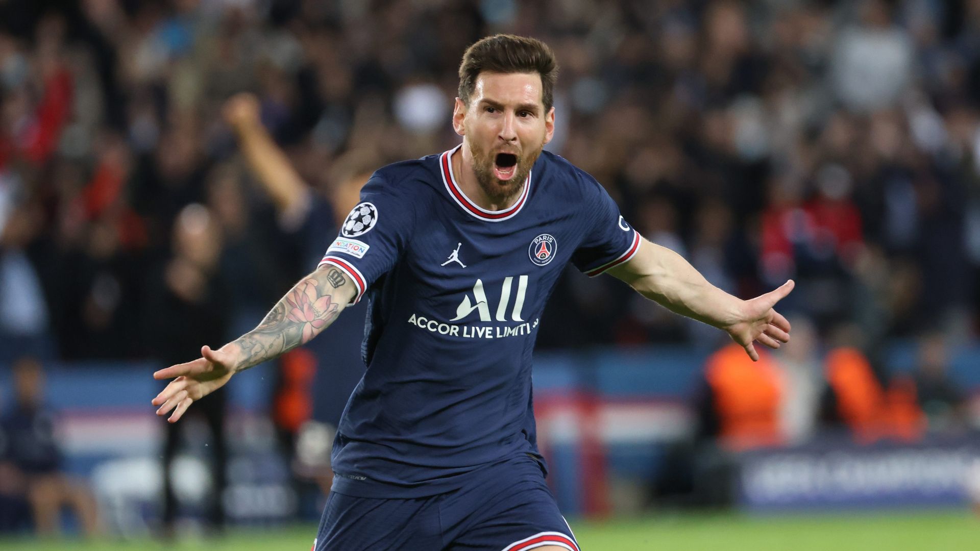 Lionel Messi da la cara por el Paris Saint-Germain