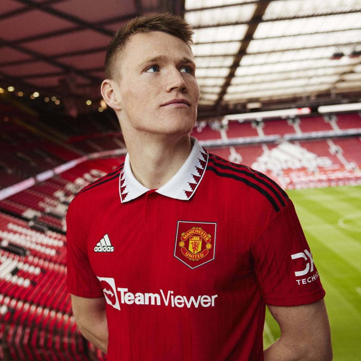 hipoteca Continuo repentino La nueva camiseta del Manchester United 2022-2023, al descubierto
