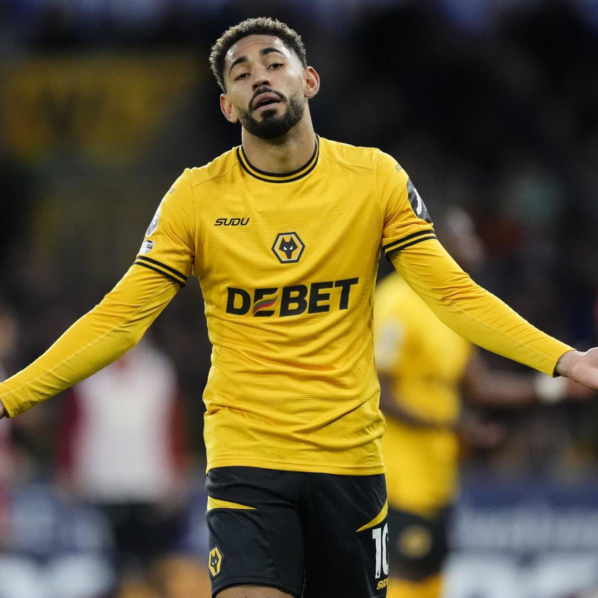 Wolverhampton CUNHA 10 シャツ　マテウス・クーニャ Matheus Cunha estreia com a 10 do Wolverhampton, mas não evita