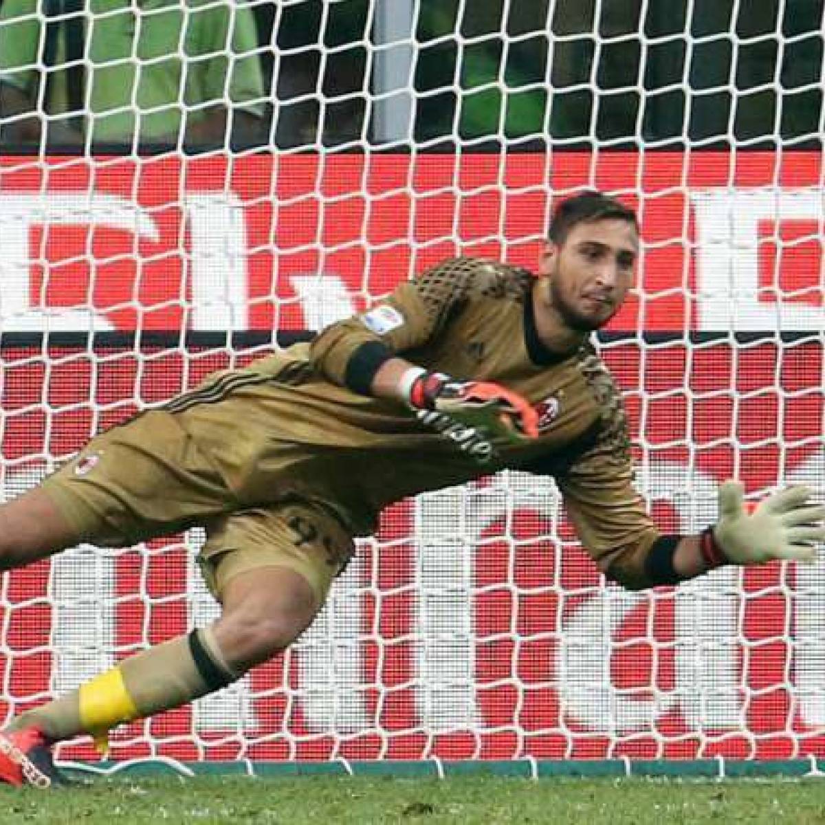 El Real Madrid Encuentra Un Rival De Altura Por Gianluigi Donnarumma