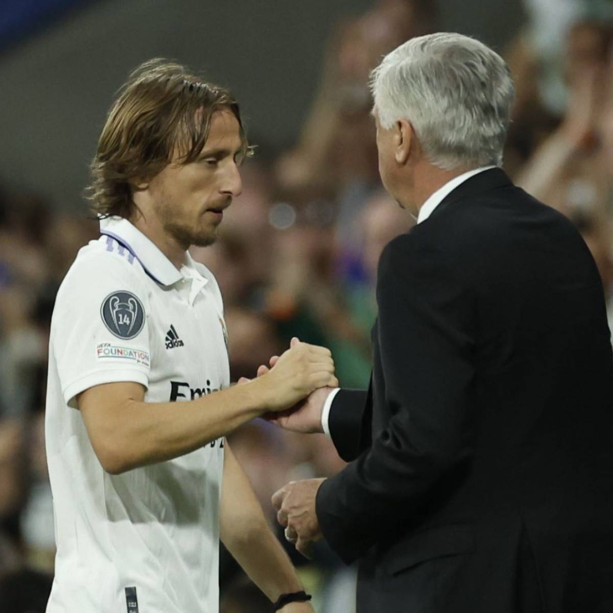 BiCampeones - 🚨🇪🇸 OFICIAL: Luka Modrić RENOVÓ CONTRATO con el Real Madrid.  El croata seguirá con el conjunto blanco, al menos hasta el 30 de junio de  2024.