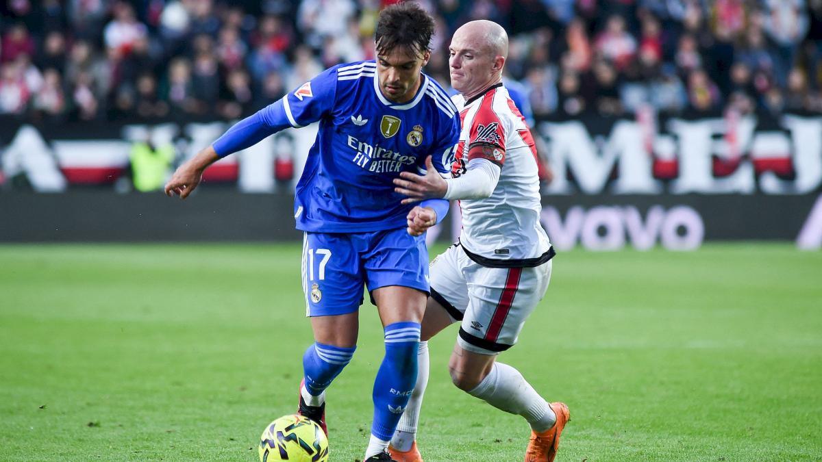 Real Madrid considers Mario Rivas for squad amid defensive shortage