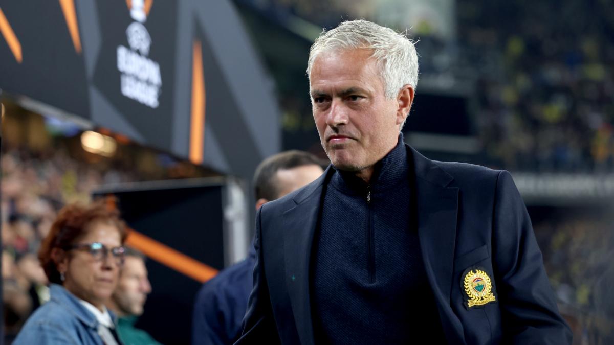 https://assets-es.imgfoot.com/media/cache/1200x675/jose-mourinho-2425-67b5bf7c68711.jpg