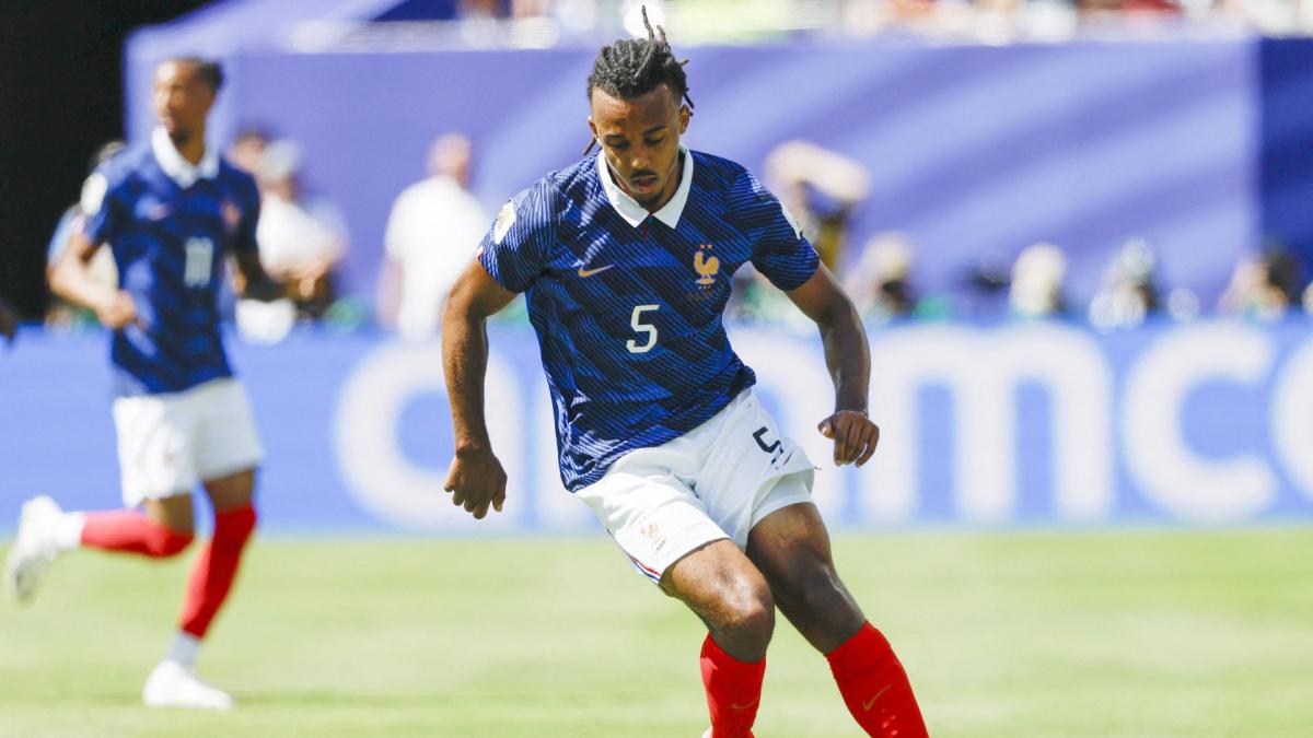 Amenazan también la continuidad de Jules Koundé