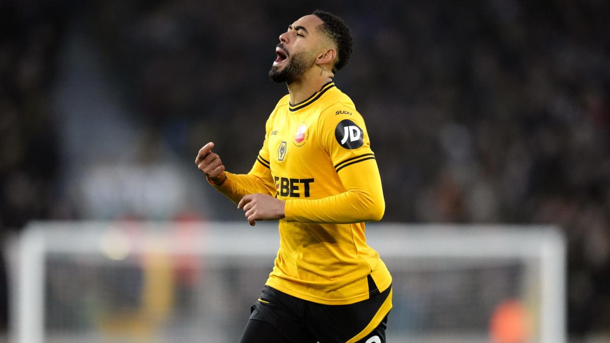 Wolverhampton CUNHA 10 シャツ　マテウス・クーニャ Matheus Cunha estreia com a 10 do Wolverhampton, mas não evita