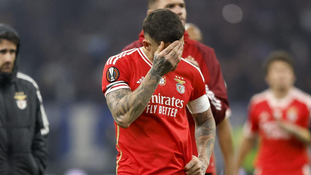 https://assets-es.imgfoot.com/media/cache/1200x675/otamendi-benfica.jpg