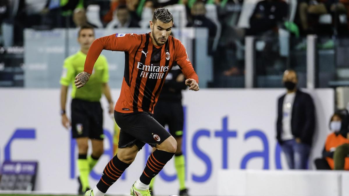 Theo Hernández renueva con el AC Milan