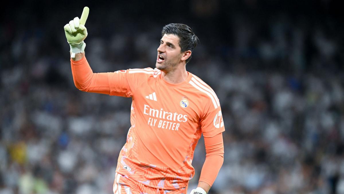 Thibaut Courtois Out of El Clásico: Real Madrid Goalkeeper Sidelined by Flu