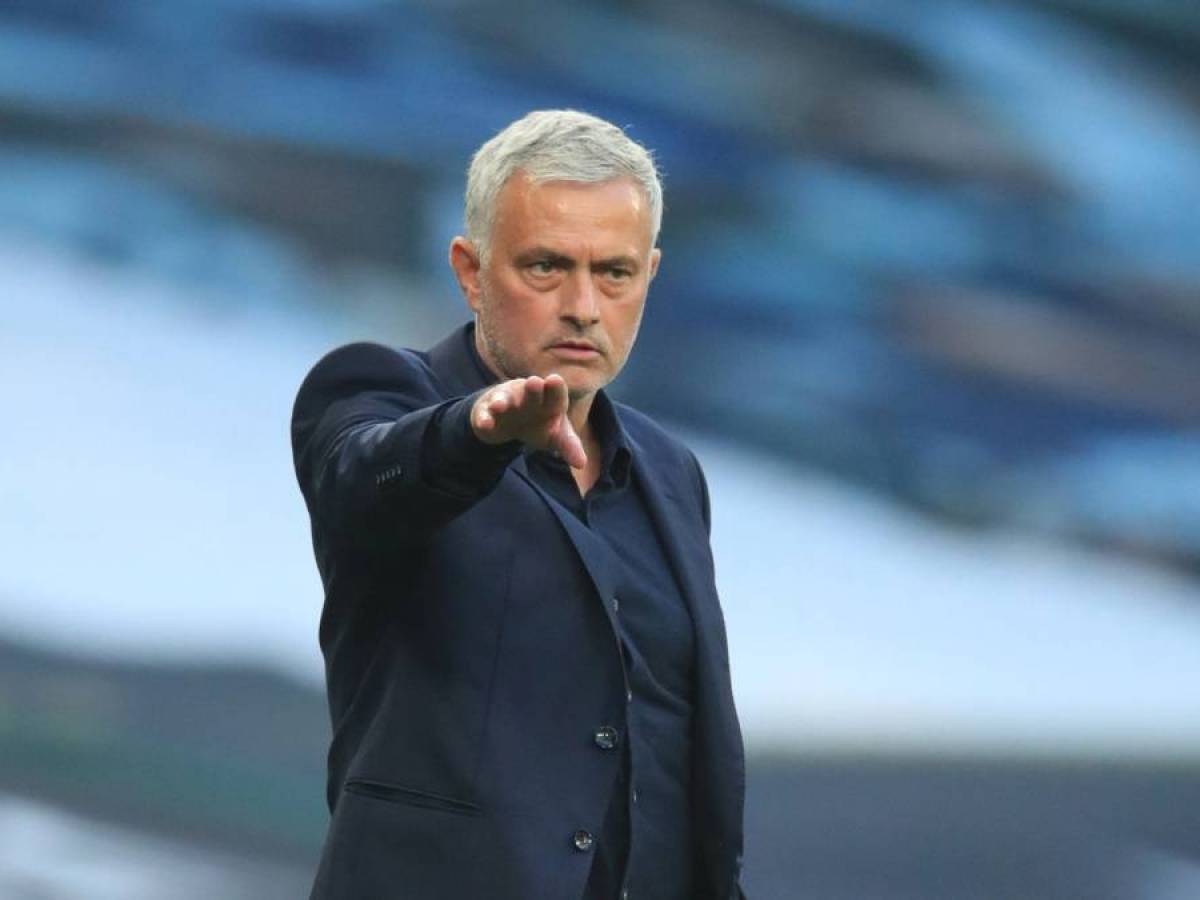 José Mourinho alude a la renovación de Guardiola