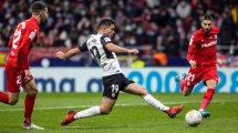 Liga | El Atlético de Madrid recurre a la épica para superar al Valencia