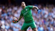 El Manchester City renueva a Ederson