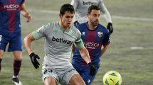 El Villarreal confirma el fichaje de Aïssa Mandi