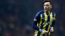 Mesut Özil jugó 6 meses gratis con el Fenerbahçe