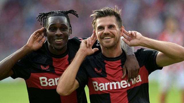Jonas Hofmann Jeremie Frimpong 2324