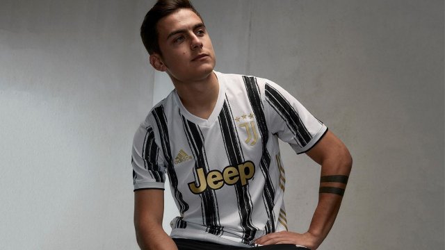 chatarra pastor cayó La Juventus da a conocer su nueva camiseta 2020-2021
