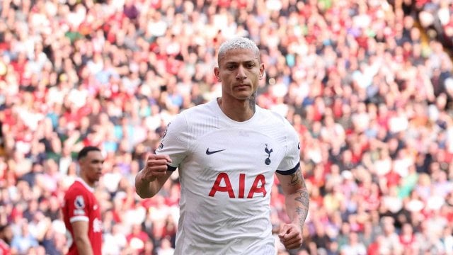 Richarlison con el Tottenham