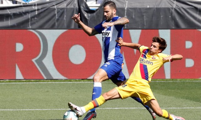 Riqui Puig en un partido con el FC Barcelona