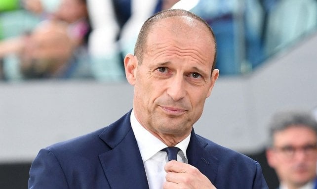 Massimiliano Allegri sonríe