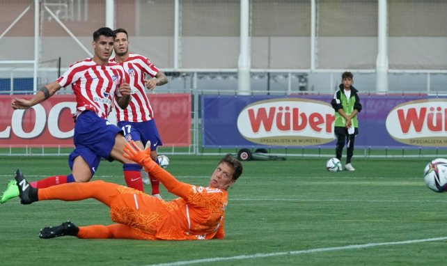 Álvaro Morata anota un gol con el Atlético