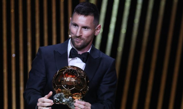 Lionel Messi recoge su Balón de Oro