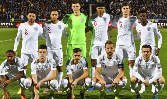 Inglaterra en un partido ante Kosovo