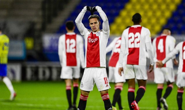 Antony celebra un gol con el Ajax