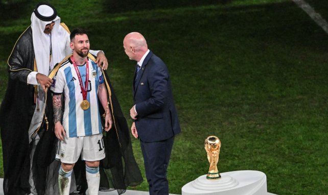 Lionel Messi, el emir de Catar y Gianni Infantino