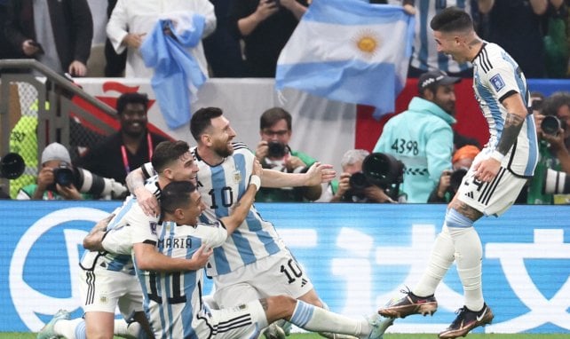 Argentina celebra uno de sus goles en la final