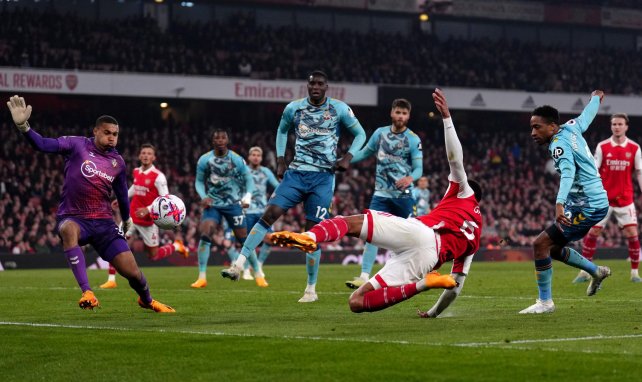 Un lance del partido entre Arsenal y Southampton