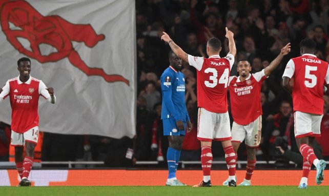 El Arsenal celebra un gol de Granit Xhaka
