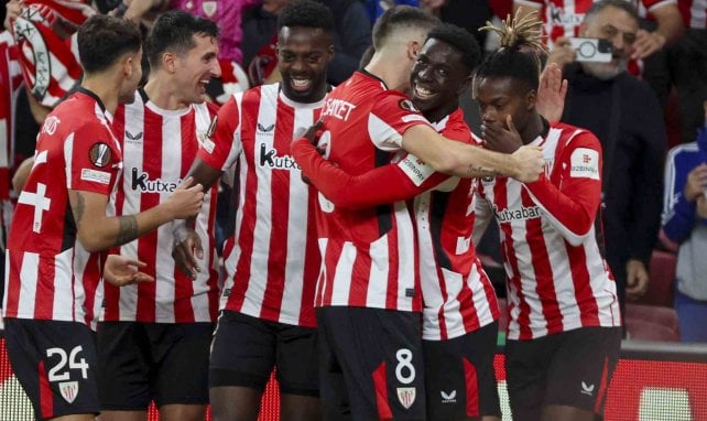 Los jugadores del Athletic Club celebran un gol