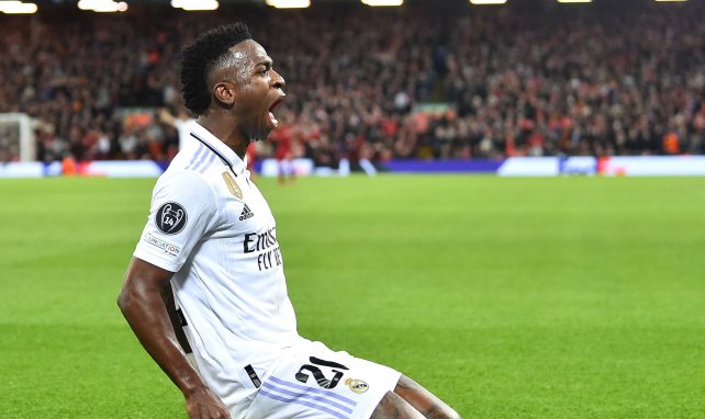 Vinícius festeja con el Real Madrid