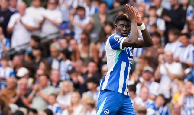 Carlos Baleba con el Brighton