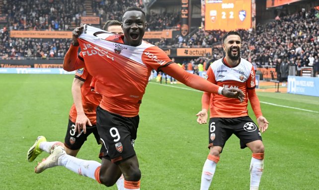 Mohamed Bamba celebra con el Lorient