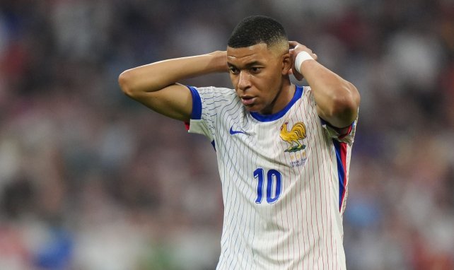 Kylian Mbappé se lamenta con Francia