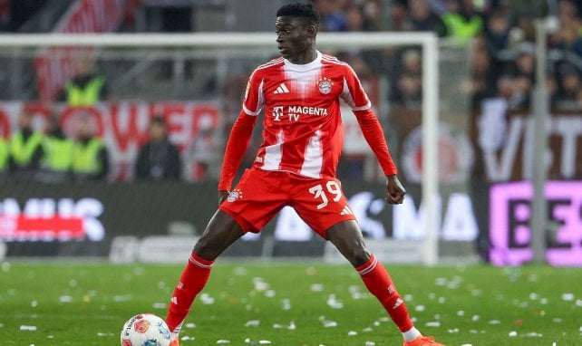 Bara Sapoko Ndiaye ya ha firmado con el Bayern Múnich