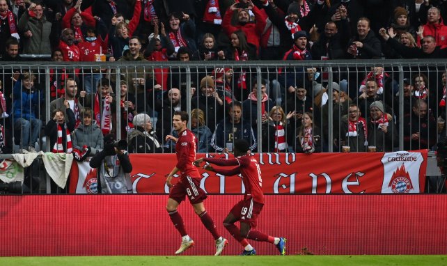 Leon Goretzka festeja su tanto con el Bayern ante el Firburgo
