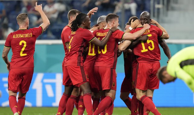 Los jugadores belgas celebran un gol