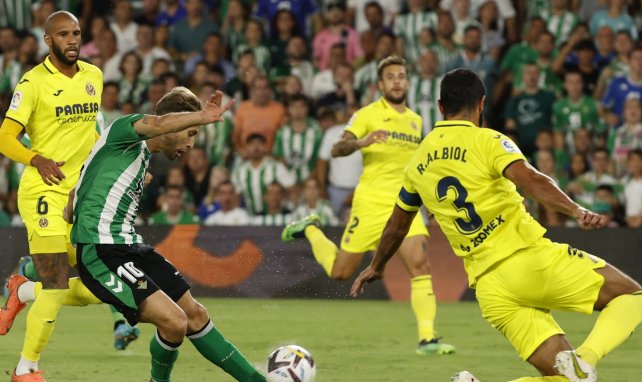 Real Betis | Sergio Canales mantiene el pulso
