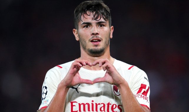 Brahim Díaz celebra un gol con el AC Milan