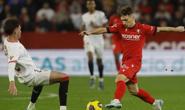 Bryan Zaragoza con Osasuna