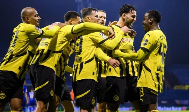 Los jugadores del Borussia Dortmund celebran un gol