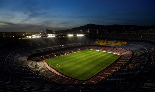 ¡El FC Barcelona comunica su "traslado" a Montjuïc!