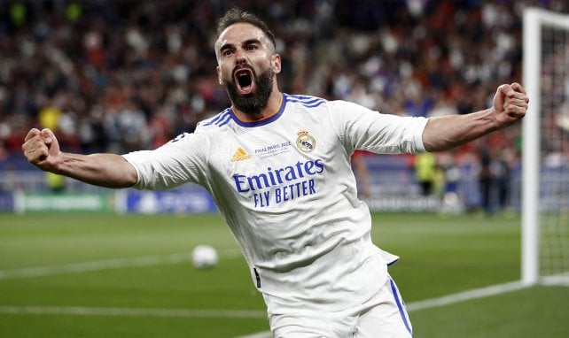 Dani Carvajal celebra el gol de Vinicius en la final de Champions League