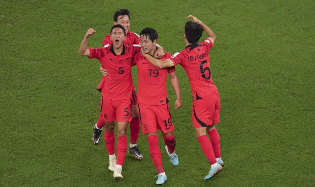 Mundial 2022 - Uruguay renace tarde; Corea del Sur vence y acompaña a Portugal