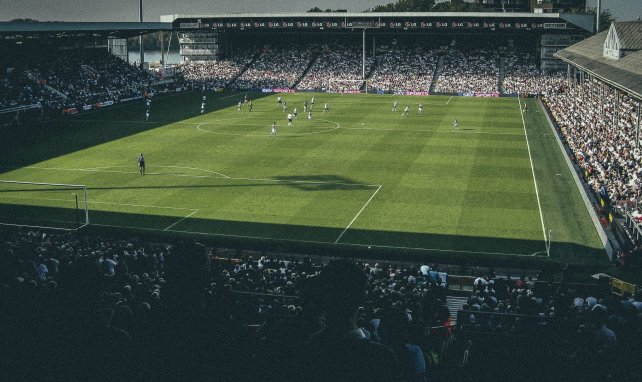 Lista Estadios Premier League Capacidad y Asistencia 2022/2023 - Inglaterra