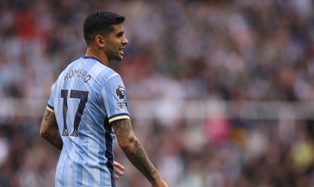 Cuti Romero con el Tottenham