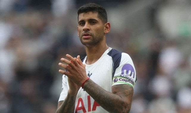 Cuti Romero con el Tottenham
