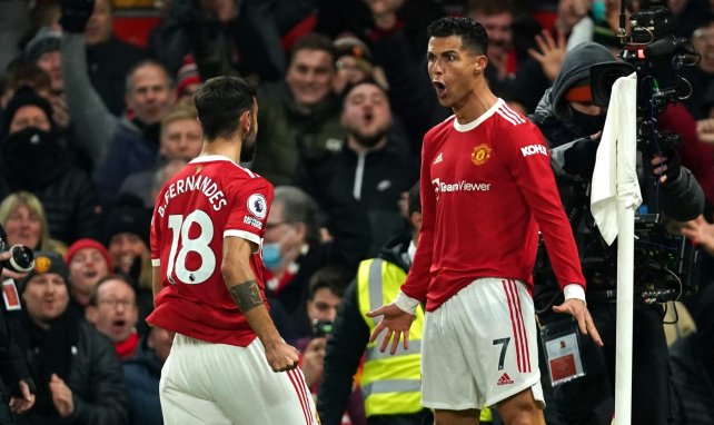 Cristiano Ronaldo celebra un gol con Bruno Fernandes