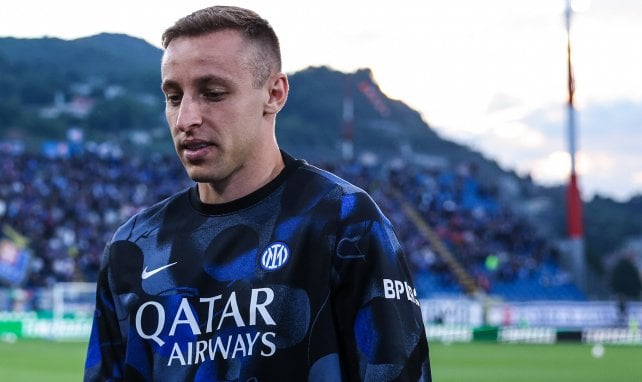 Davide Frattesi en un calentamiento